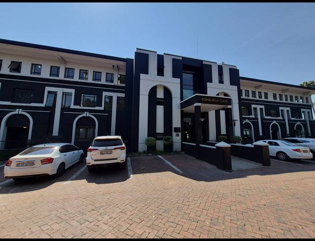 41M² OFFICE TO LET IN HYDE PARK